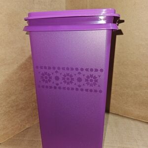 Tupperware Mosac Mega Tall Storage Container
